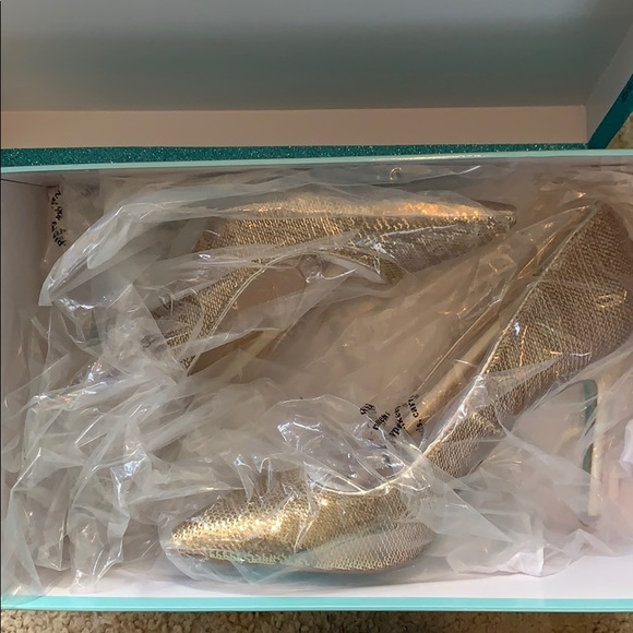 ✨NIB Betsey Johnson SB-Lani Gild Sequin Heels✨ - Picture 8 of 11
